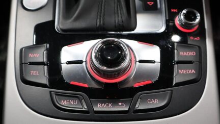 2012 Audi A4 Avant 2.0T Quattro 4WD image 327867