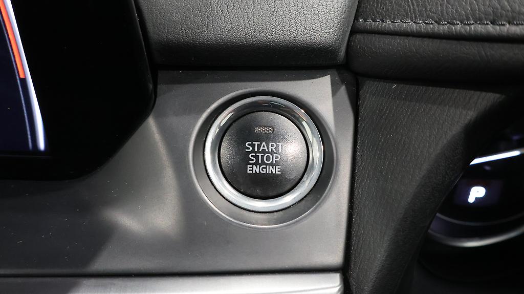 2017 Mazda Atenza 20S Proactiv image 329642