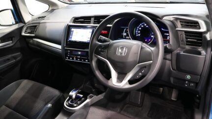 2014 Honda Fit Hybrid F Package image 329409