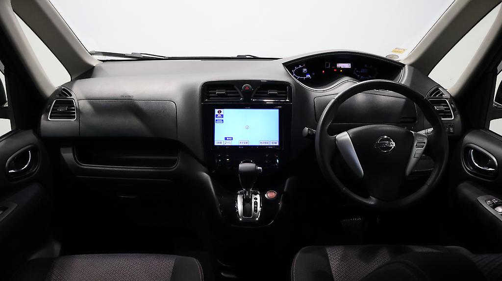 2013 Nissan Serena Hybrid Highway Star S image 329809