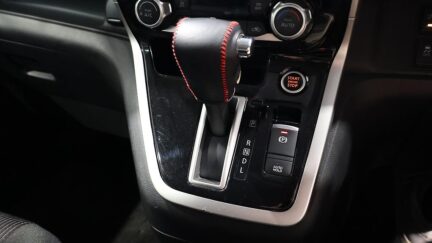 2016 Nissan Serena Hybrid Highway Star Pro-Pilot Edition image 330077