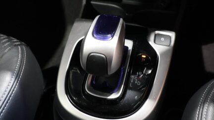 2015 Honda Fit Hybrid L-Package image 327797