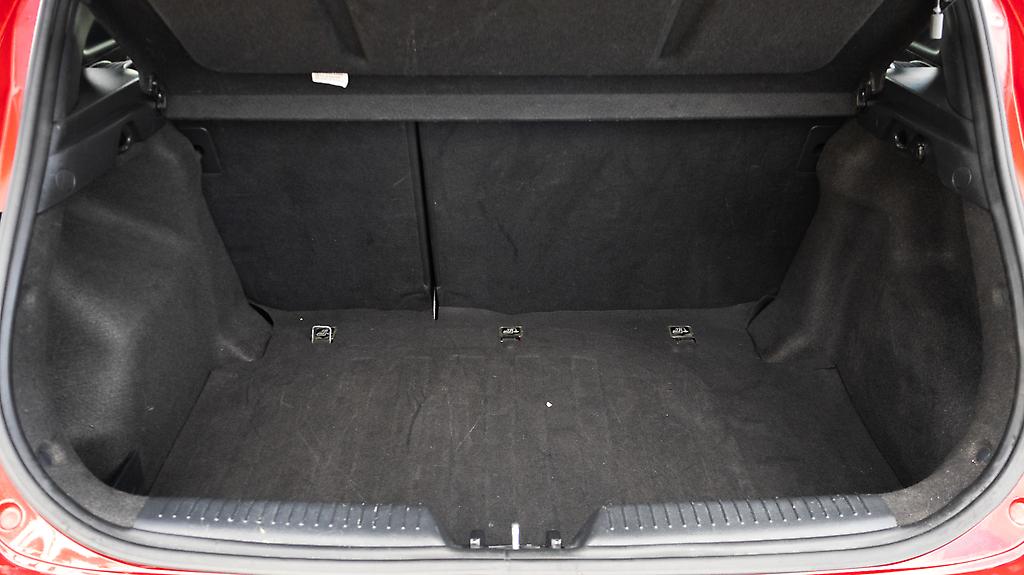 2015 Hyundai I30 Leather PKG 6sp MANUAL image 330229