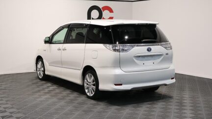 2012 Toyota Estima Hybrid image 327763