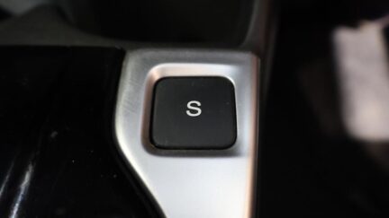 2014 Honda Fit Hybrid F Package image 329416