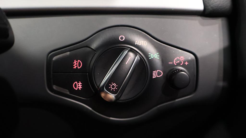 2012 Audi A4 Avant 2.0T Quattro 4WD image 327864