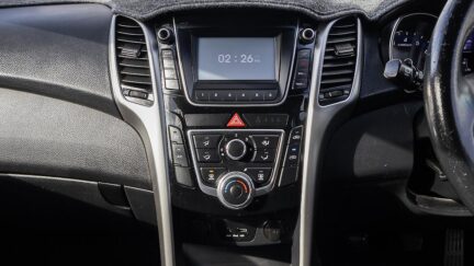 2015 Hyundai I30 Leather PKG 6sp MANUAL image 330224