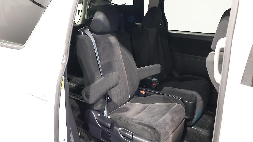 2012 Toyota Vellfire Reverse Camera + Parking Sensors image 328940