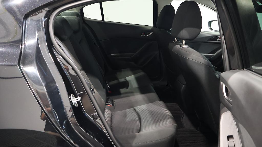 2014 Mazda Axela 15S – 6sp Manual image 327320