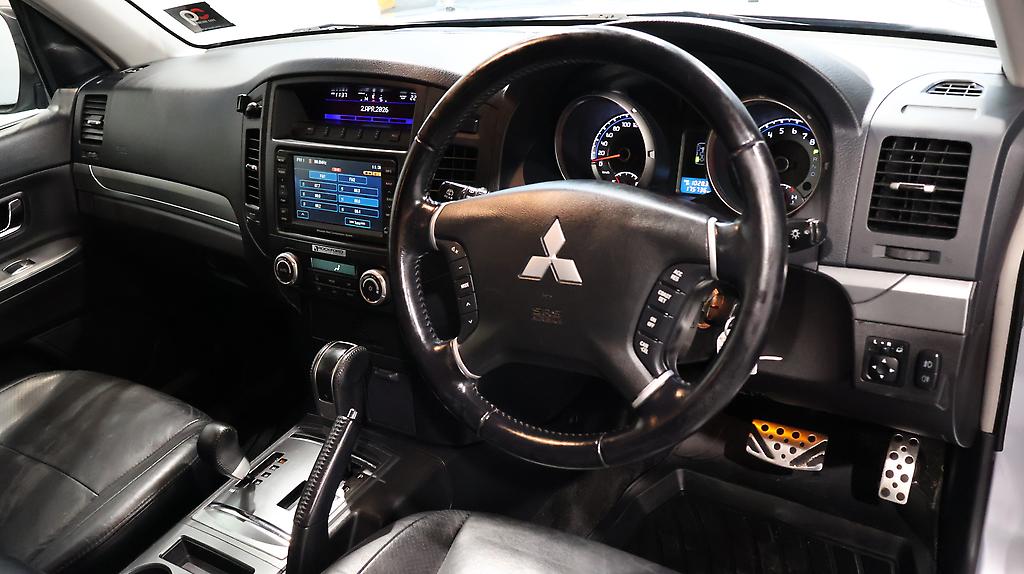 2007 Mitsubishi Pajero SUPER EXCEED 4WD 7 Seater image 327406