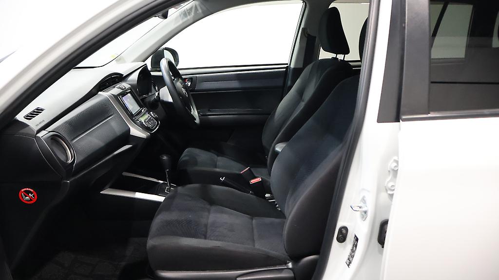 2014 Toyota Corolla FIELDER image 329340