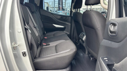 2021 Nissan Navara SL 2.3D/7AT image 328294