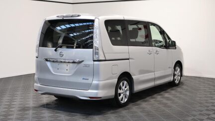 2013 Nissan Serena image 330491