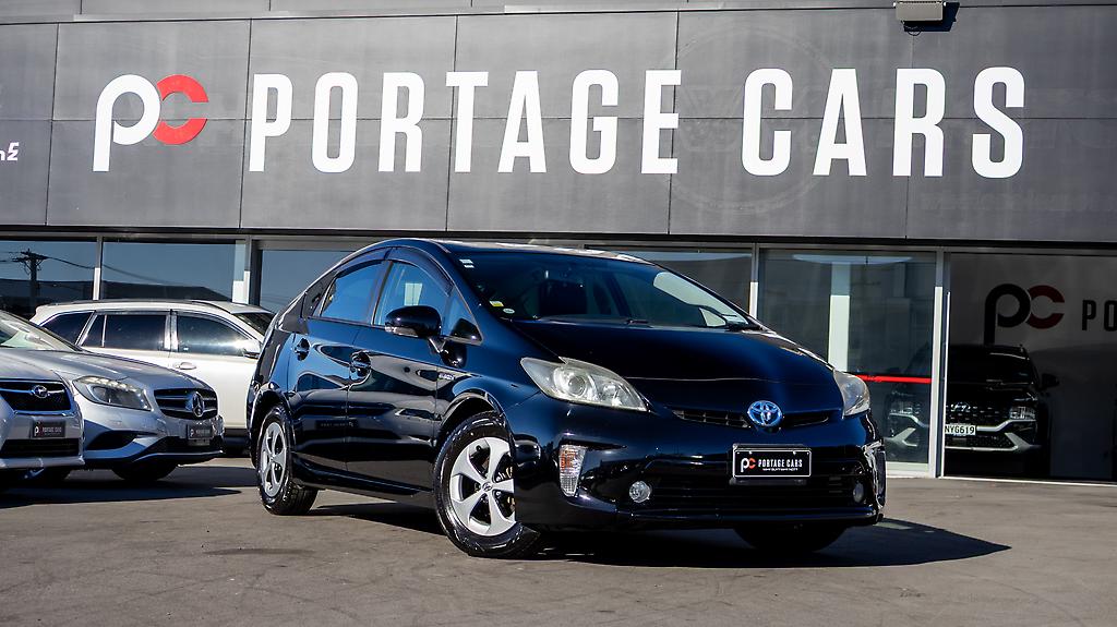 2012 Toyota Prius S MODEL slick design image 328130
