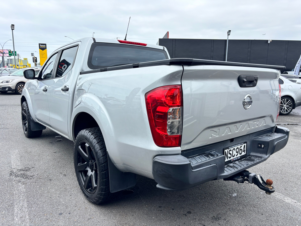 2021 Nissan Navara SL 2.3D/7AT image 328288