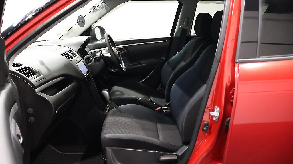 2014 Suzuki Swift XG image 330784
