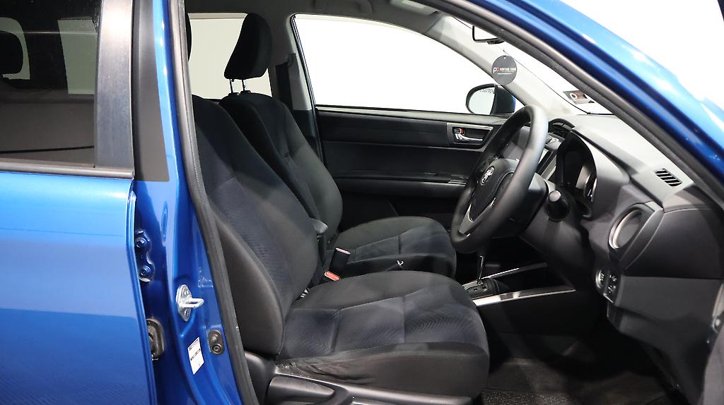 2012 Toyota Corolla Fielder image 329428