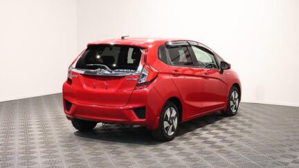 2015 Honda Fit Hybrid L-Package image 327787