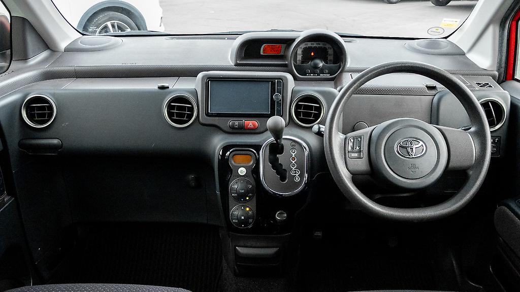 2012 Toyota Spade F Model – Push Button Start image 329696
