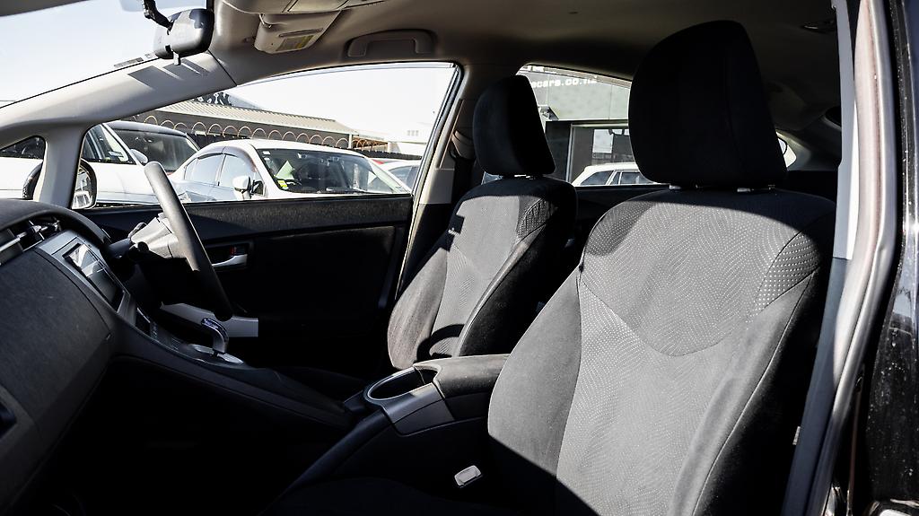 2012 Toyota Prius S MODEL slick design image 333512