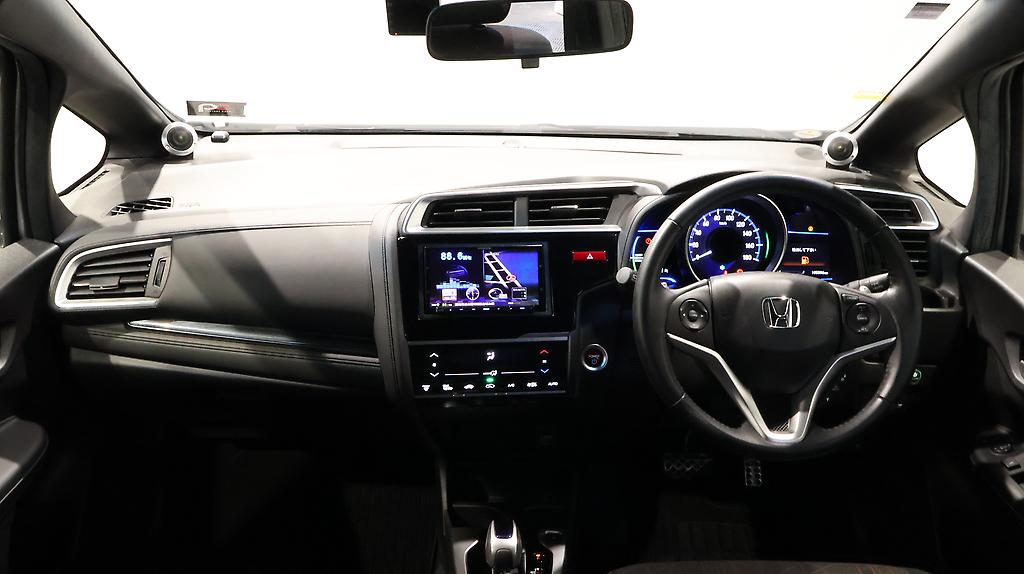 2014 Honda Fit Hybrid image 328273