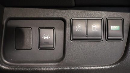 2015 Nissan Serena Hybrid Highway Star V Selection Safety S image 329373