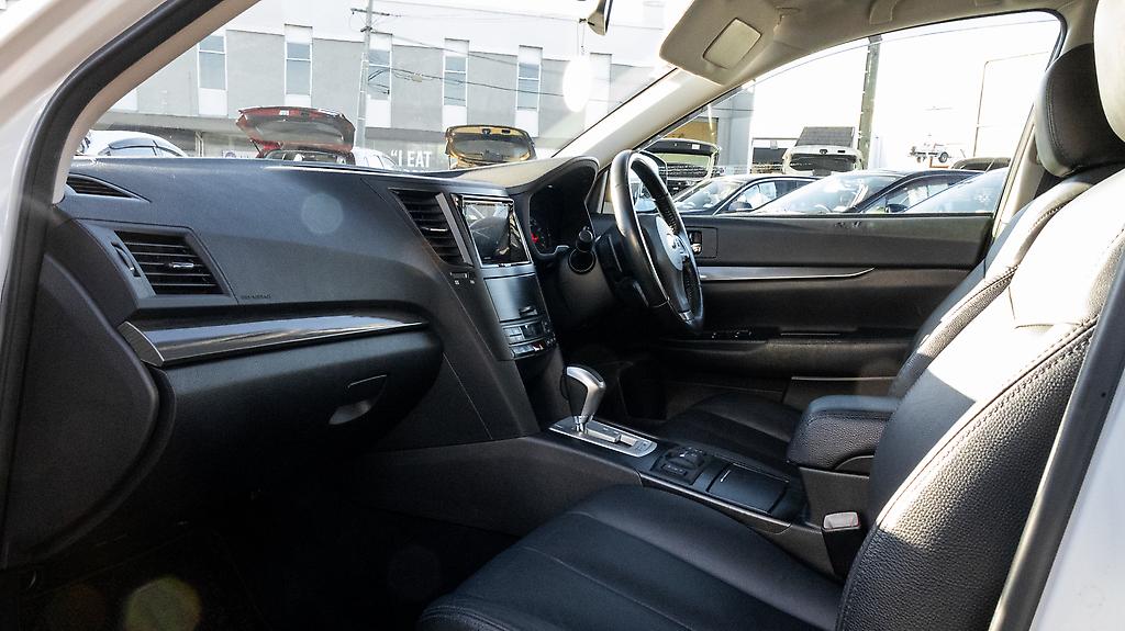 2012 Subaru Legacy Touring Wagon 2.5i L-package AWD image 333858