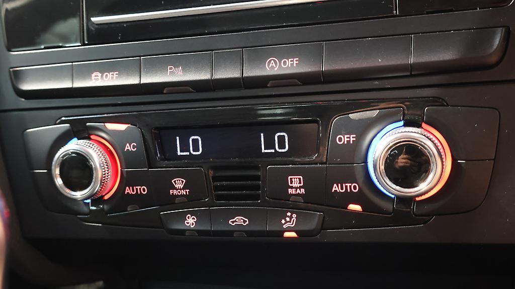 2012 Audi A4 Avant 2.0T Quattro 4WD image 327865