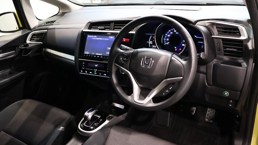 2013 Honda Fit Black Alloy Wheels image 330675