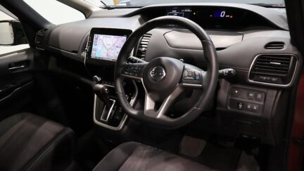 2016 Nissan Serena Hybrid Highway Star Pro-Pilot Edition image 330073