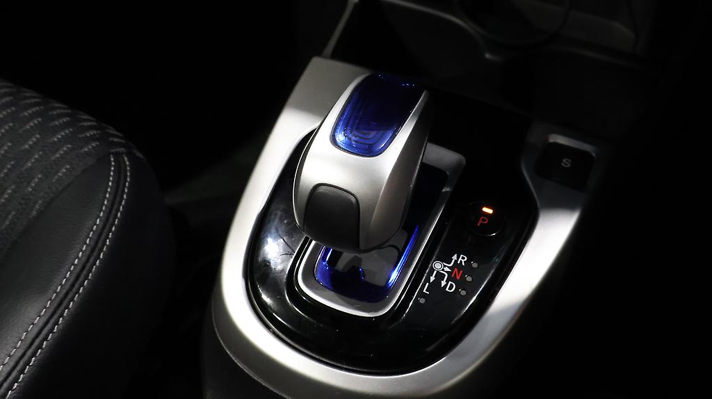 2014 Honda Fit Hybrid L-Package image 328462