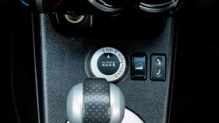 2010 Nissan X-trail 2.5 ST-L 4WD NZ NEW Towbar image 328432