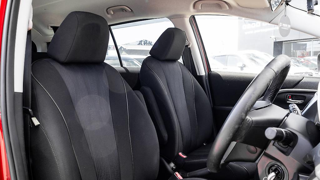 2012 Nissan Lafesta Highway Star-G – 6 Seater – Power Sliding Door image 330185