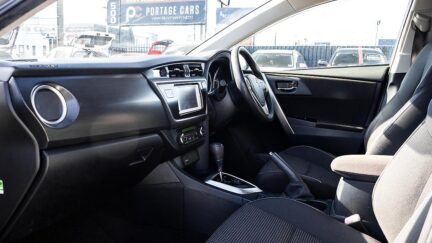 2012 Toyota Auris Sporty look Push start image 329244