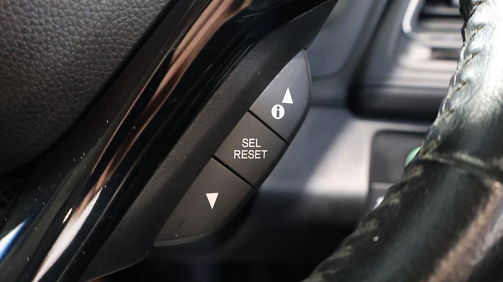 2014 Honda Vezel Hybrid Z image 329795