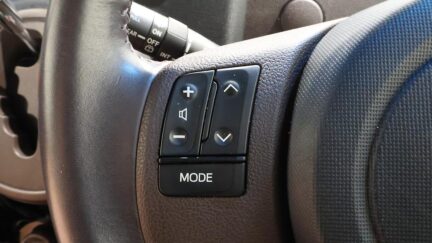 2014 Toyota Spade G Model – Alloy Wheels image 329177