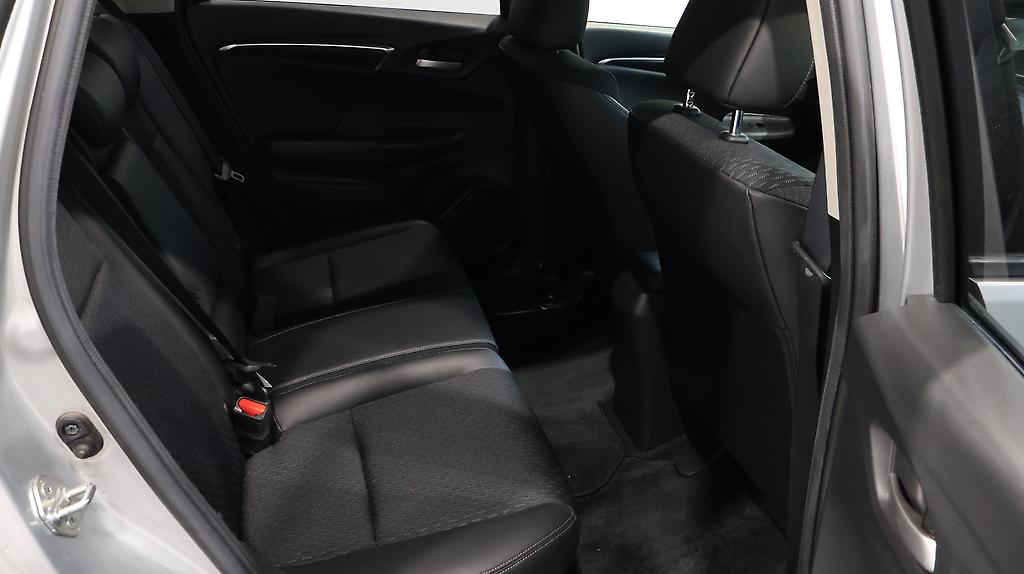 2014 Honda Fit Hybrid L-Package image 328455