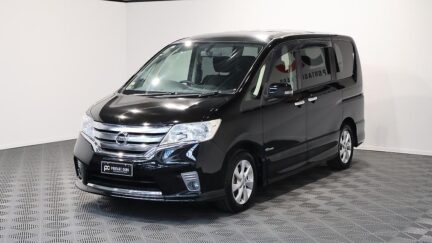 2013 Nissan Serena Hybrid Highway Star S image 329799