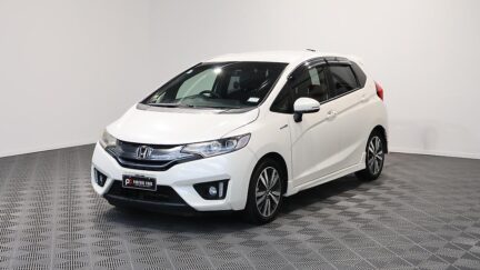 2013 Honda Fit Hybrid S-Package image 328175