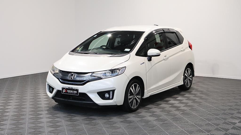 2013 Honda Fit Hybrid S-Package image 328175