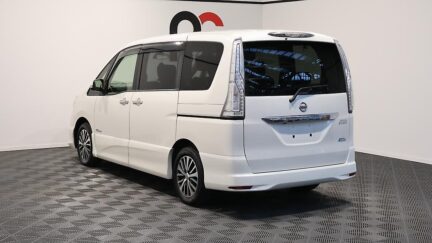 2015 Nissan Serena Hybrid Highway Star V Selection Safety S image 329358