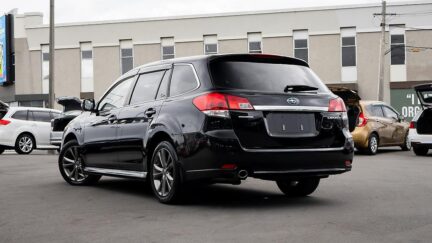 2013 Subaru Legacy Touring Wagon 2.5i Eyesight B Sports image 329714