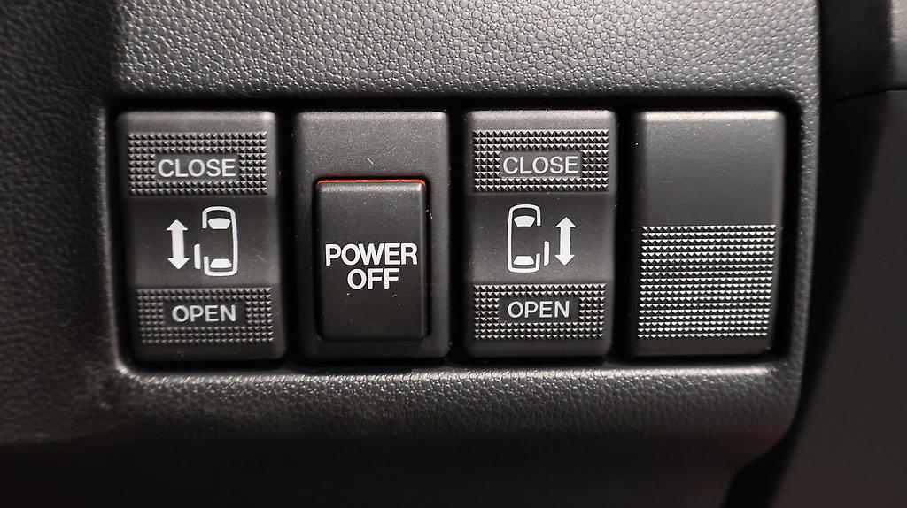 2013 Mazda Premacy 20S Skyactiv L-Package image 328882