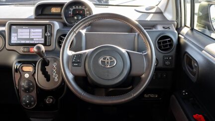 2014 Toyota Spade G Model – Alloy Wheels image 333893