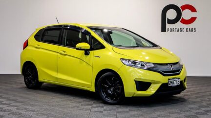 2013 Honda Fit Black Alloy Wheels image 330663