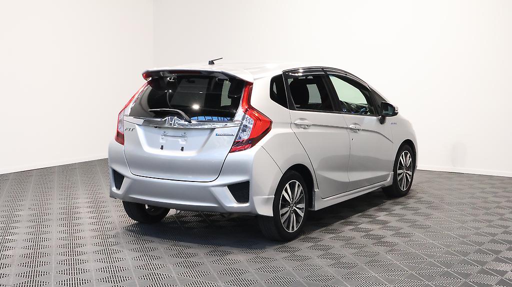 2014 Honda Fit Hybrid image 328267