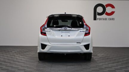 2013 Honda Fit Hybrid S-Package image 328178