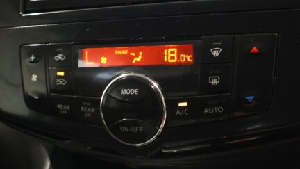 2013 Nissan Serena Hybrid V Selection image 328235