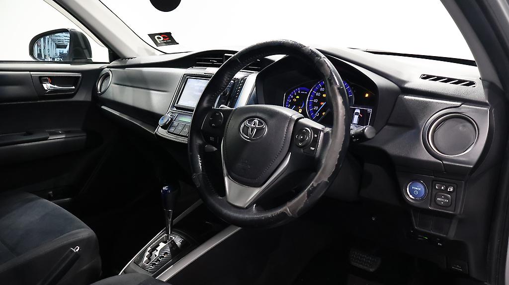 2014 Toyota Corolla G Model, Push Start, Reverse Camera image 327659