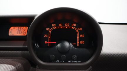 2013 Toyota Spade X – Power Sliding Door easy access image 328121